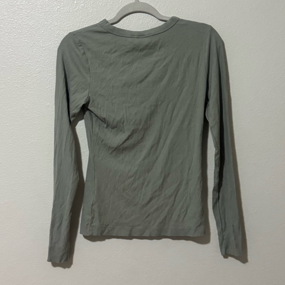 H&M Crew Neck Slim Fit Shirt Thermal Long Sleeve Top Gray Burgundy LOT OF 2 M - Picture 9 of 11